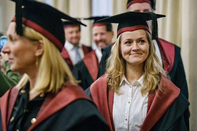 18-AVT_221028_GRADUATION_0856